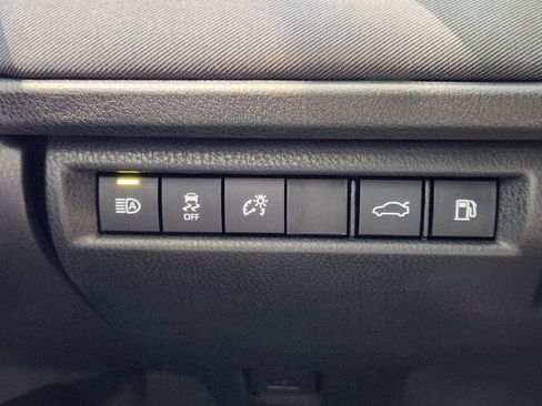 Used 2026 Toyota Camry LE w/ Convenience Package FWD image 21