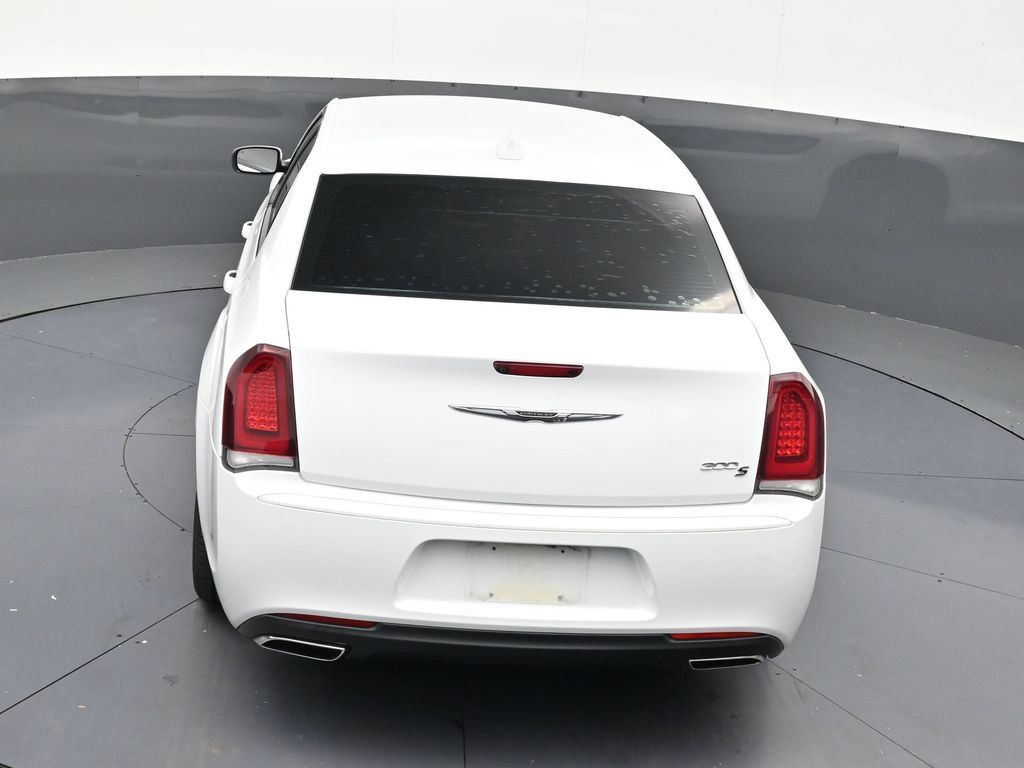 Used 2020 Chrysler 300 S RWD image 15