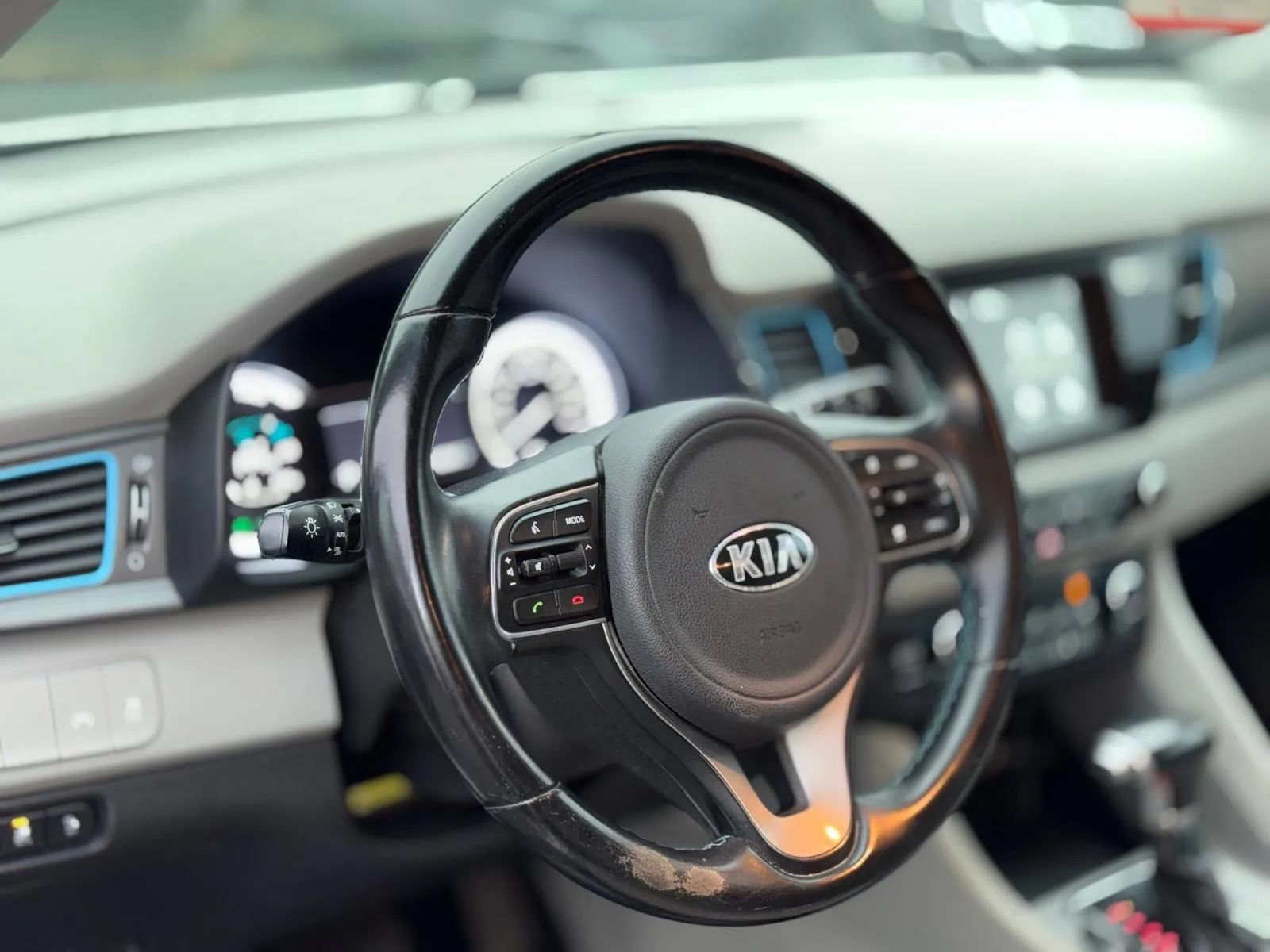 Used 2019 Kia Niro LX FWD image 29