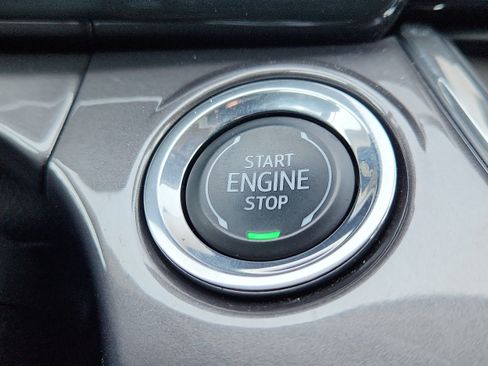 Used 2025 Chevrolet Trax ACTIV w/ Driver Confidence Package FWD image 21
