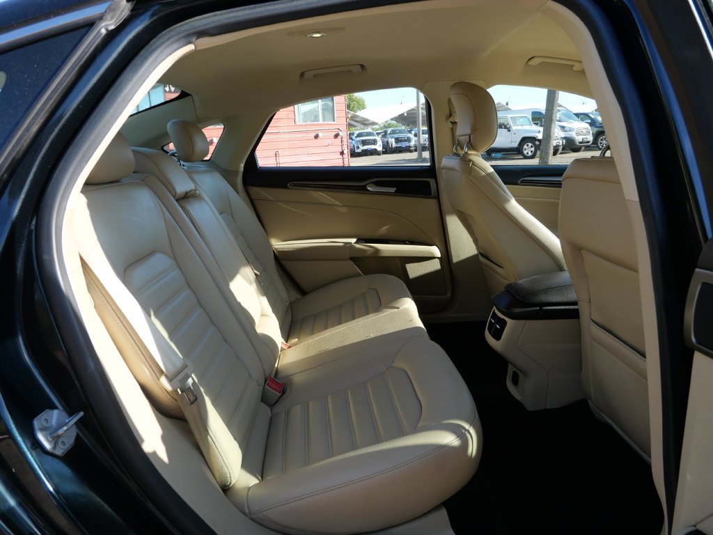 Used 2014 Ford Fusion SE w/ Equipment Group 202A FWD image 13