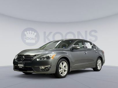 Used 2015 Nissan Altima 2.5 SL w/ Technology Package