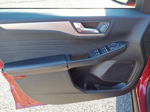 Used 2021 Ford Escape SE w/ Convenience Package image 23