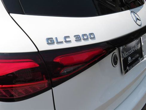 Used 2026 Mercedes-Benz GLC 300 4MATIC image 30
