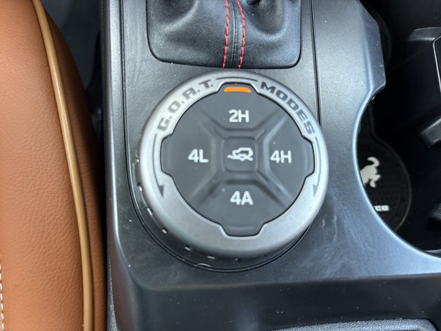 Used 2025 Ford Bronco Heritage Edition AWD/4WD image 41