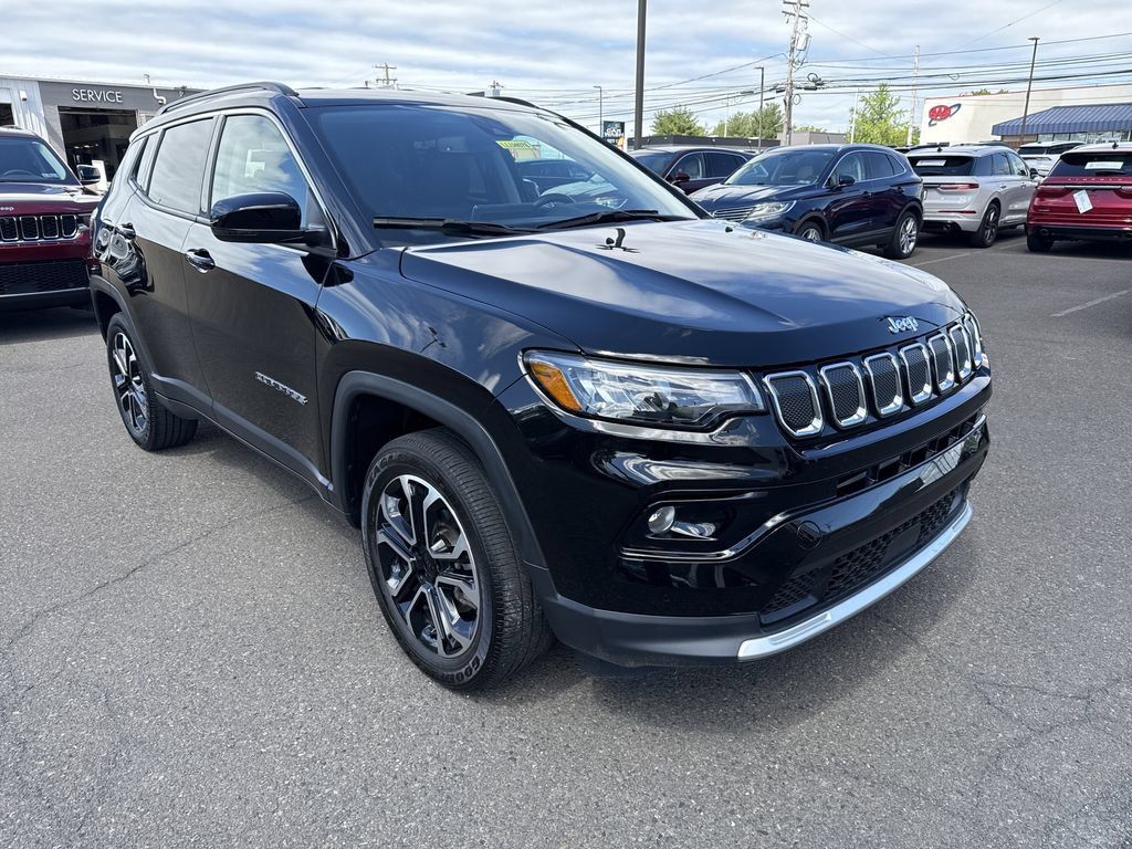 Used 2022 Jeep Compass Limited AWD/4WD image 7