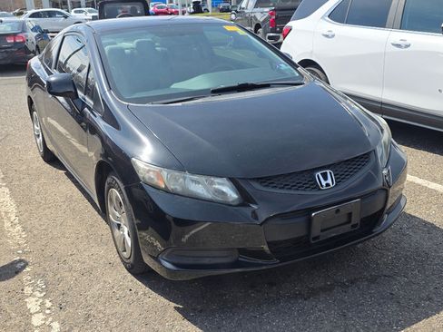 Used 2013 Honda Civic LX image 2