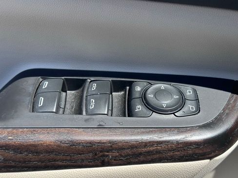 Used 2021 GMC Acadia Denali AWD/4WD image 26