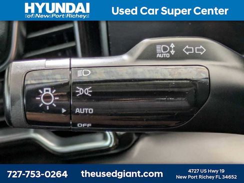 Used 2025 Kia Sportage EX image 33