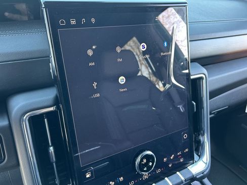 New 2026 GMC Yukon Denali w/ Sun & Power Step Package image 13