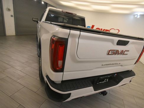 Used 2021 GMC Sierra 1500 Denali AWD/4WD image 3