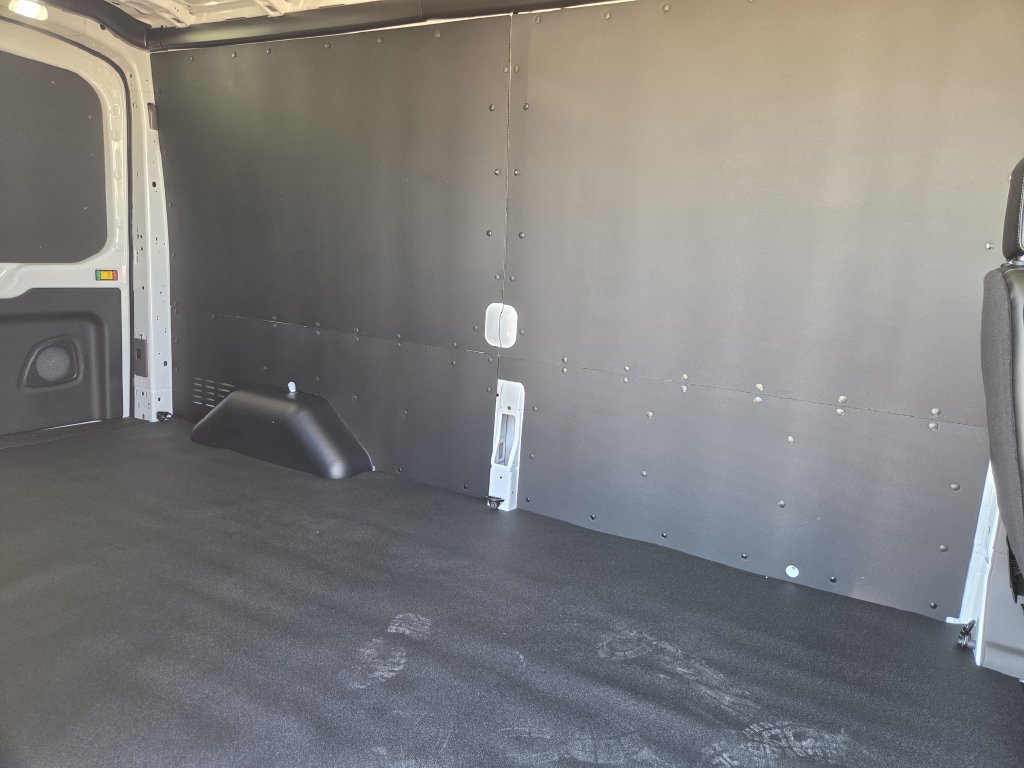 New 2027 Ford Transit 250 148 Medium Roof w/ Load Area Protection Package RWD image 19