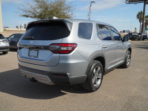 Used 2025 Honda Pilot EX-L image 5