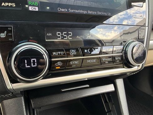 Used 2019 Subaru Outback 2.5i Limited image 32