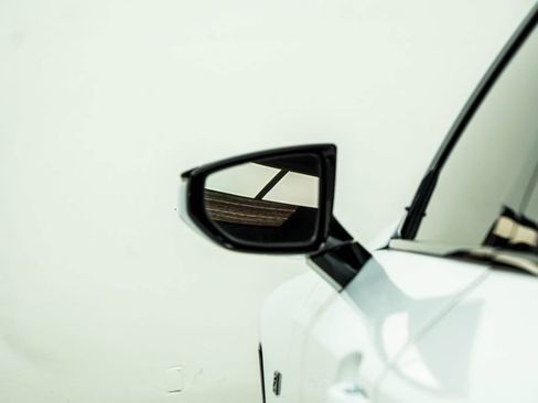 Used 2023 Lexus IS 500 image 14