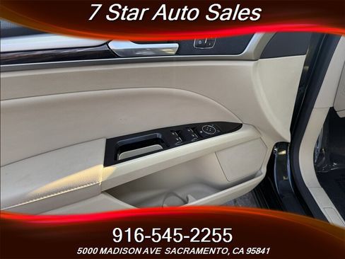 Used 2014 Ford Fusion SE w/ Equipment Group 202A image 7