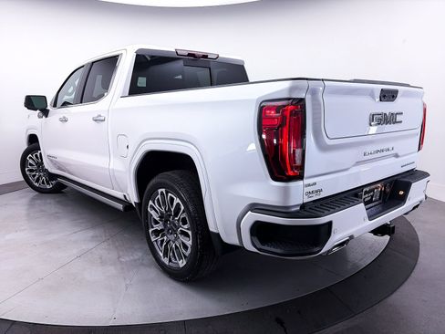 Used 2023 GMC Sierra 1500 Denali Ultimate AWD/4WD image 3