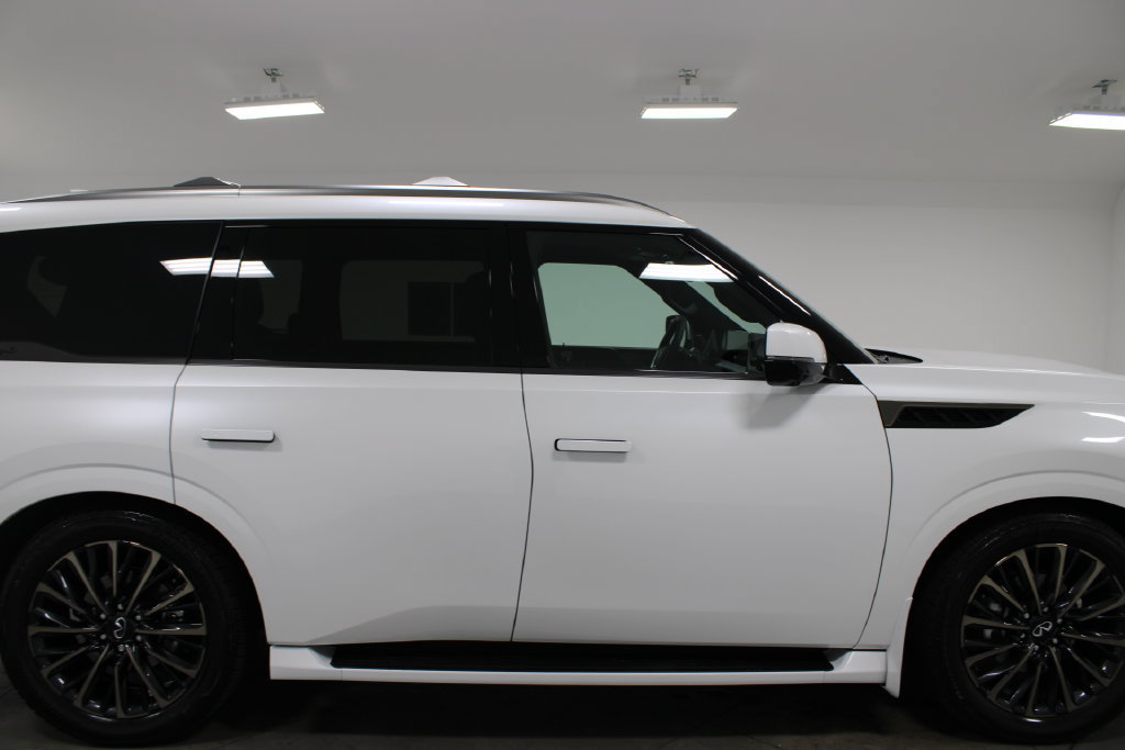Used 2026 INFINITI QX80 Autograph w/ Autograph Exterior Package AWD/4WD image 11