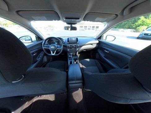 Used 2022 Nissan Sentra SV FWD image 31