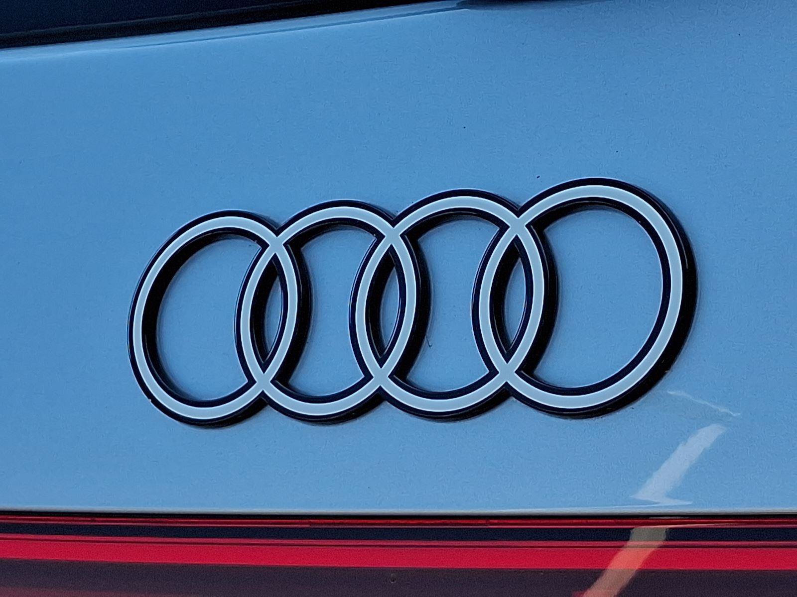 Used 2025 Audi Q5 Premium AWD/4WD image 31