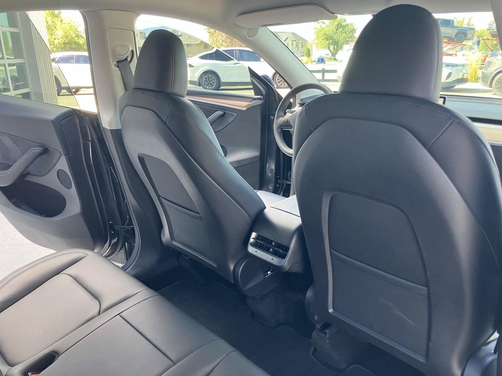 Used 2024 Tesla Model Y Long Range AWD/4WD image 18