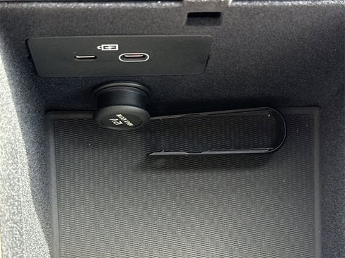 New 2026 Volvo XC90 T8 Ultra image 33