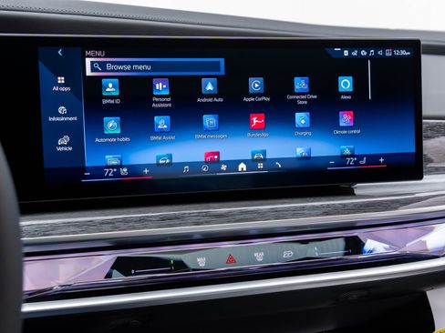 New 2025 BMW 750e xDrive AWD/4WD image 23