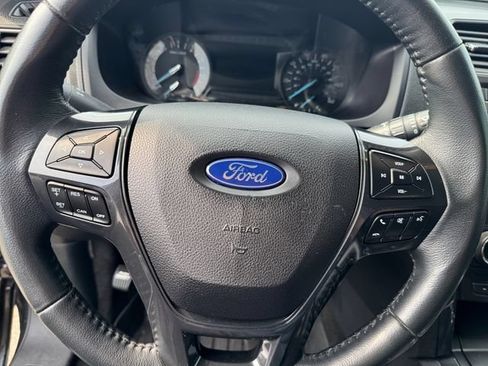 Used 2018 Ford Explorer XLT AWD/4WD image 19