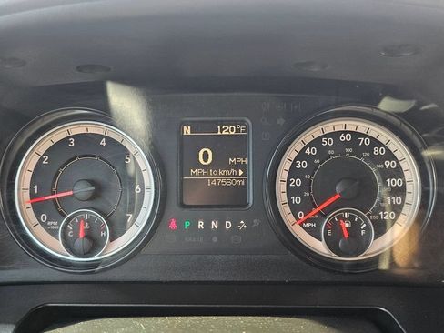 Used 2019 RAM 1500 Classic SLT RWD image 29