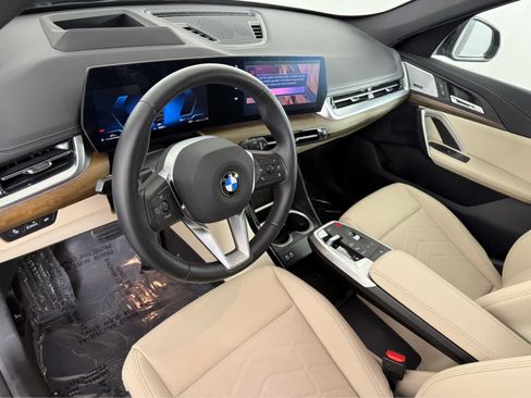 Used 2025 BMW X1 xDrive28i w/ Technology Package AWD/4WD image 10