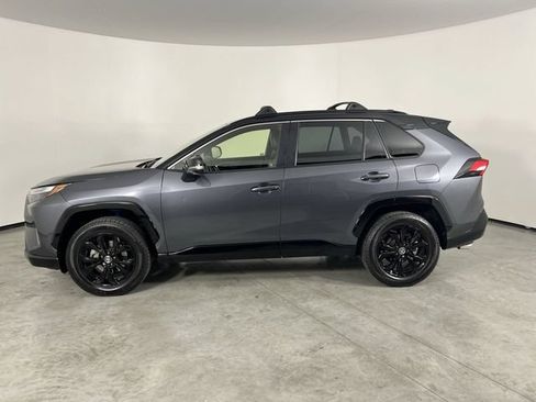 Used 2023 Toyota RAV4 XSE AWD/4WD image 5