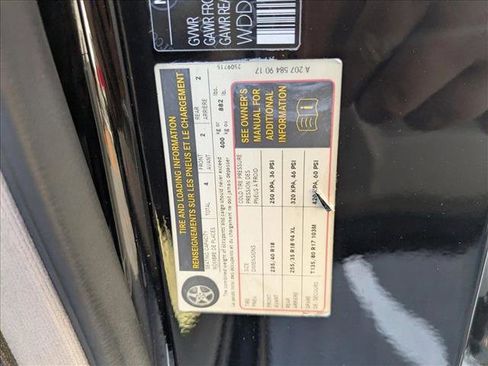 Used 2011 Mercedes-Benz E 550 Cabriolet image 15