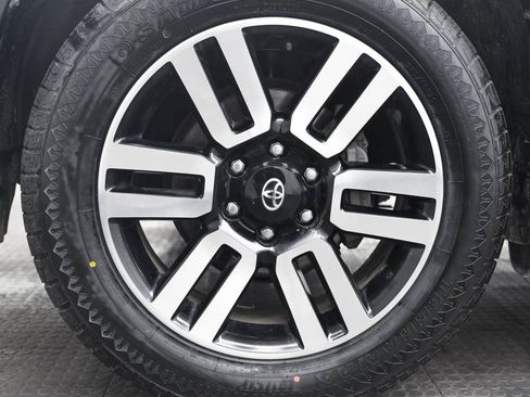 Used 2023 Toyota 4Runner Limited image 8