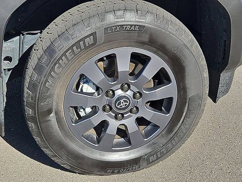 Used 2025 Toyota Land Cruiser image 6