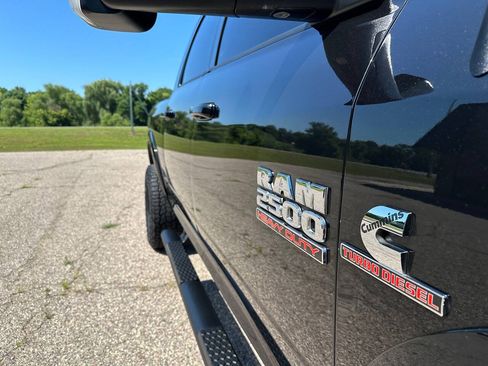 Used 2018 RAM 2500 Laramie w/ Sport Appearance Group AWD/4WD image 29