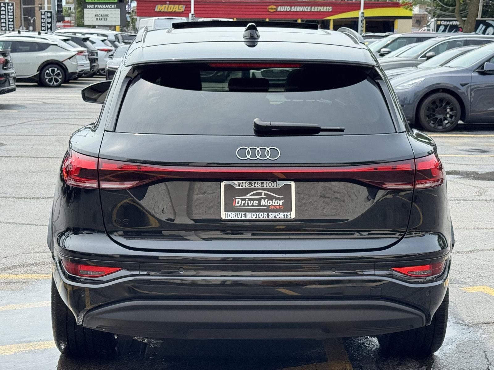Used 2025 Audi Q6 e-tron Premium w/ Convenience Package RWD image 10