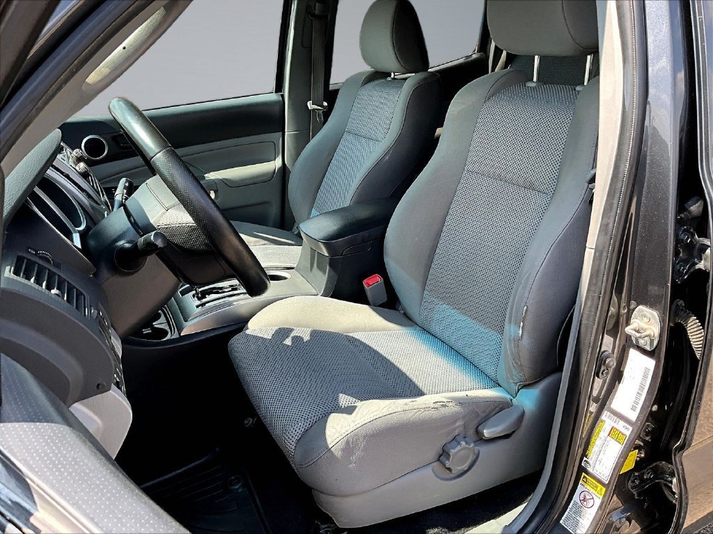 Used 2012 Toyota Tacoma 4x4 Double Cab w/ TRD Sport Upgrade Pkg image 27