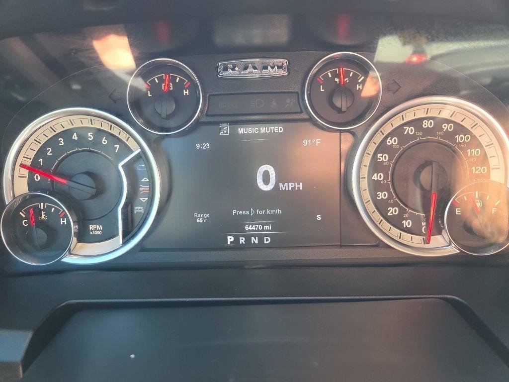 Used 2019 RAM 1500 Classic SLT w/ Luxury Group RWD image 9
