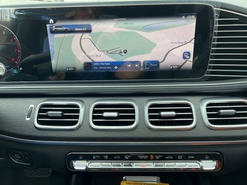 New 2025 Mercedes-Benz GLS 450 4MATIC image 17