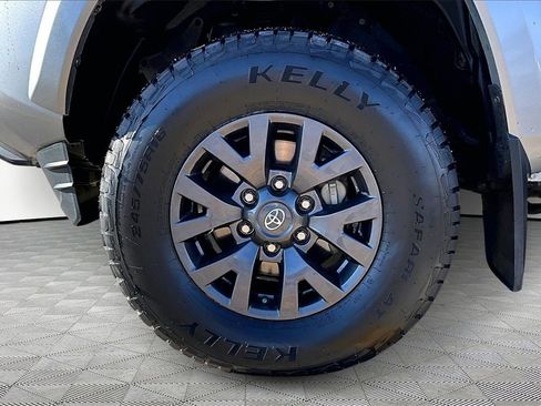 Used 2023 Toyota Tacoma SR5 image 9