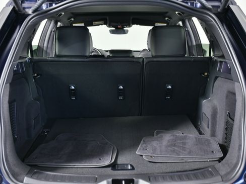 Used 2023 Land Rover Discovery Sport S image 34