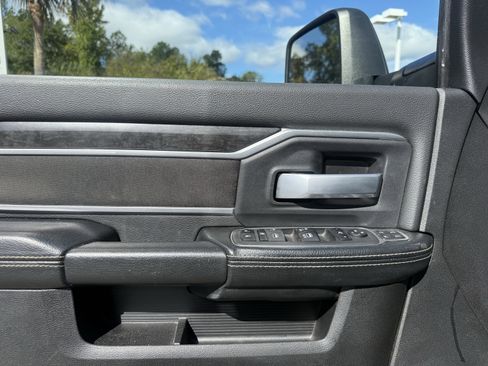 Used 2024 RAM 2500 Big Horn image 25
