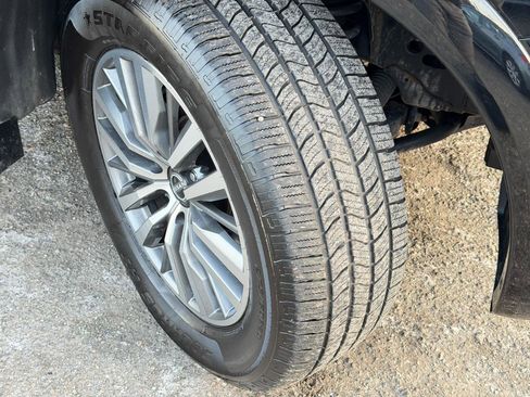 Used 2021 Nissan Armada SL w/ Captain's Chairs Package image 93