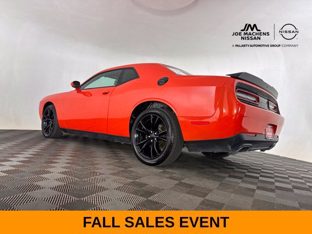 Used 2016 Dodge Challenger SXT w/ Blacktop Package RWD image 15