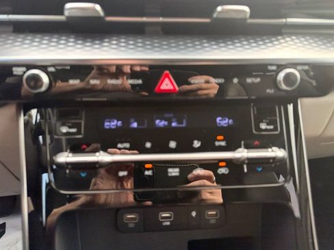 Certified 2024 Kia Carnival SX Prestige FWD image 14