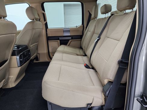 Used 2020 Ford F350 XLT w/ XLT Premium Package image 9