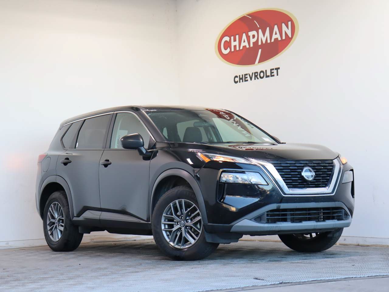 Used 2023 Nissan Rogue S AWD/4WD image 1