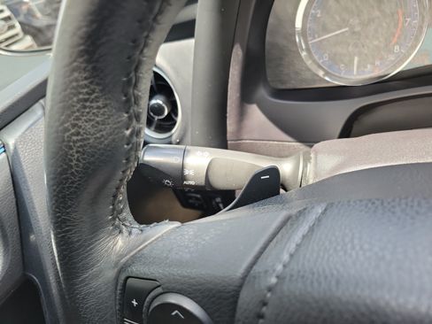 Used 2018 Toyota Corolla SE FWD image 24
