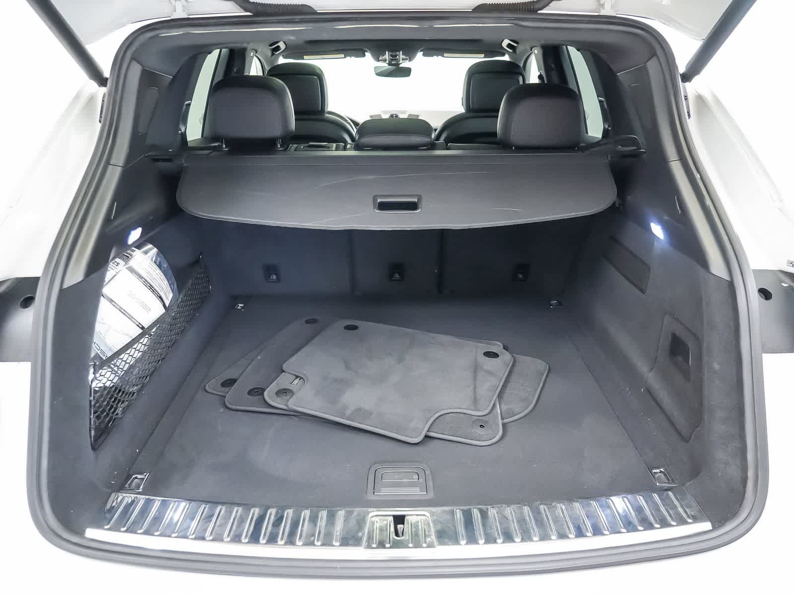 Certified 2023 Porsche Cayenne AWD/4WD image 26