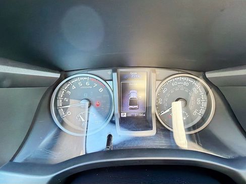 Used 2023 Toyota Tacoma TRD Sport image 41